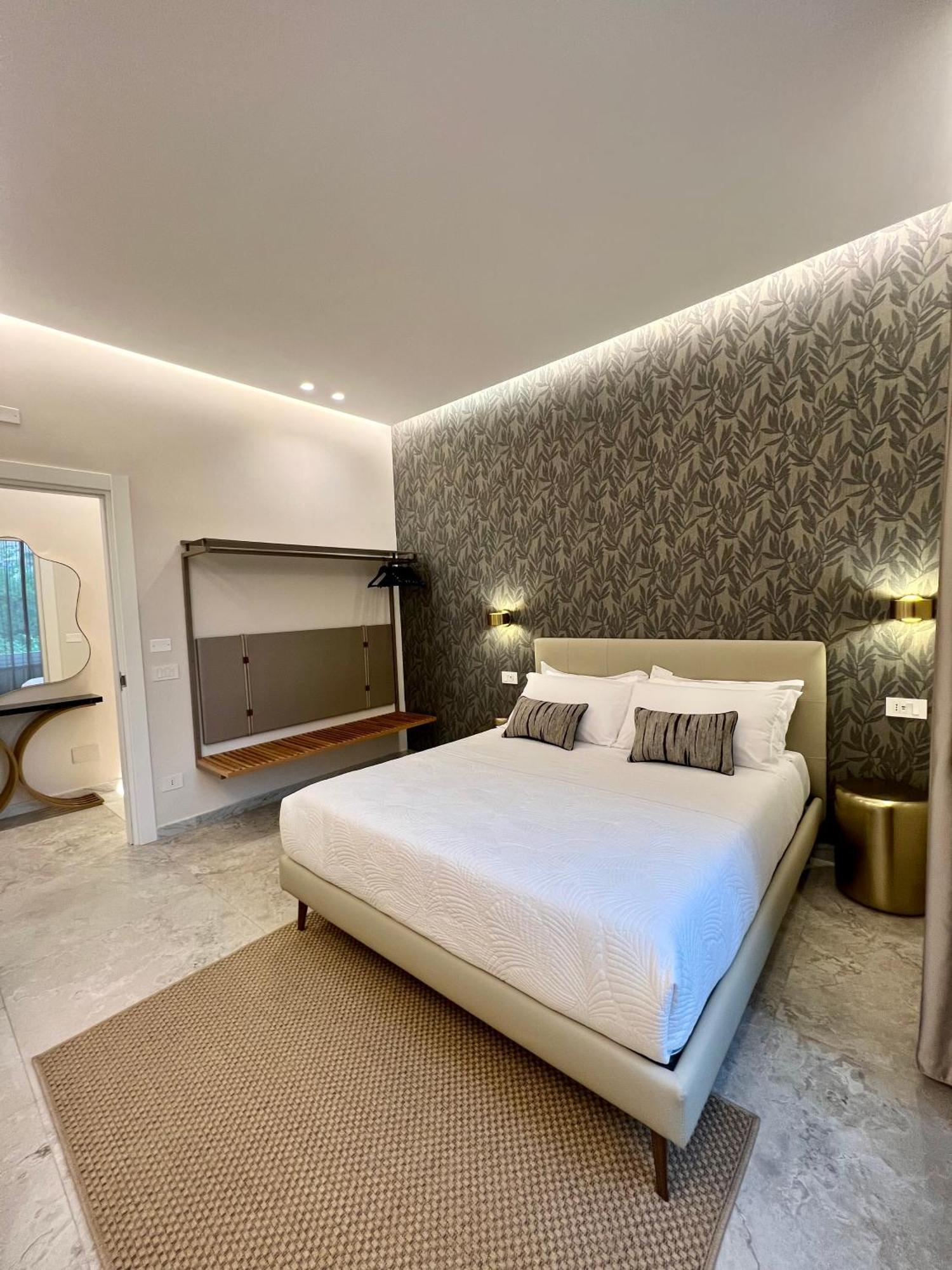 Elegant Rooms 斯培西亚 外观 照片