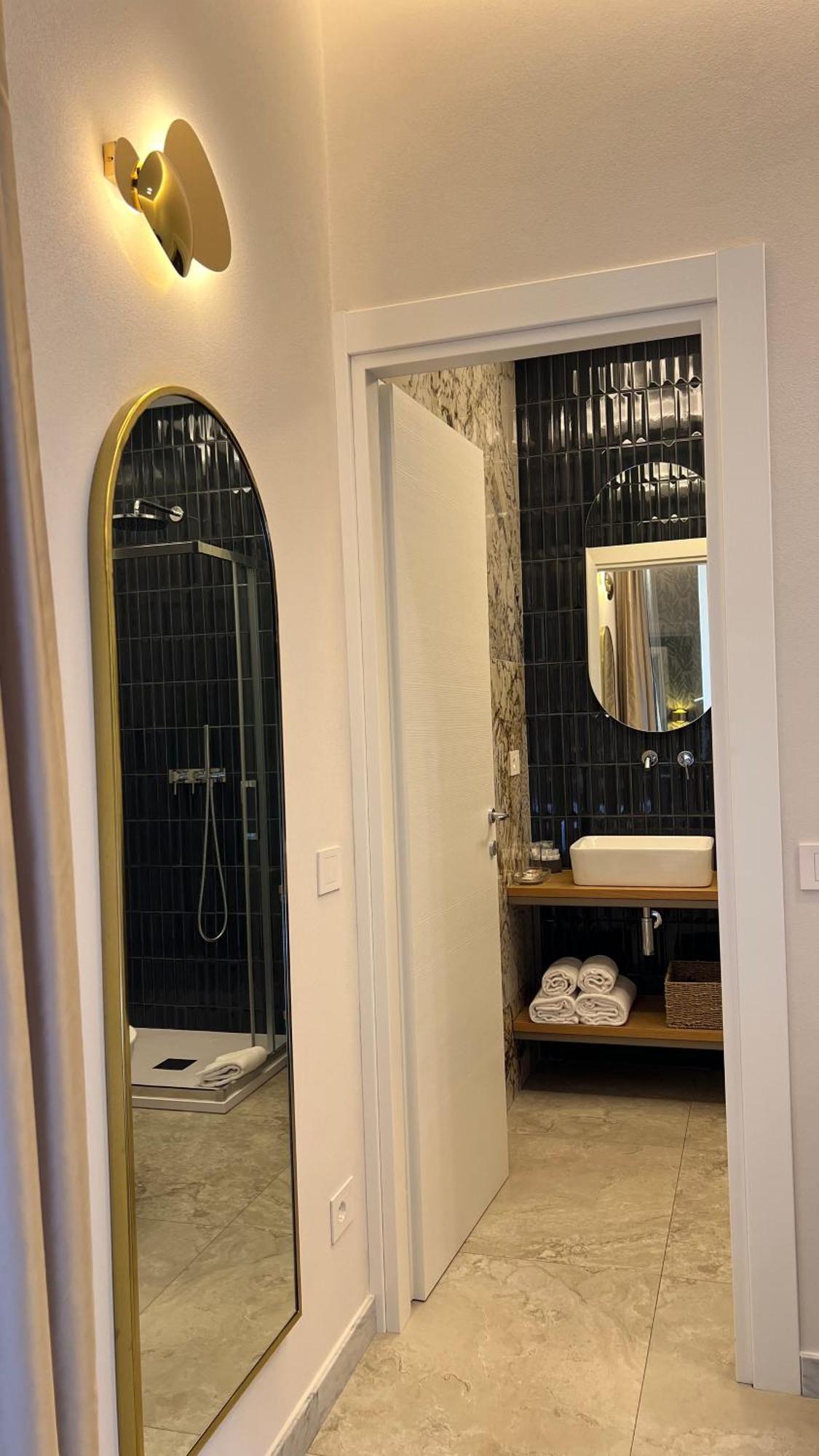 Elegant Rooms 斯培西亚 外观 照片
